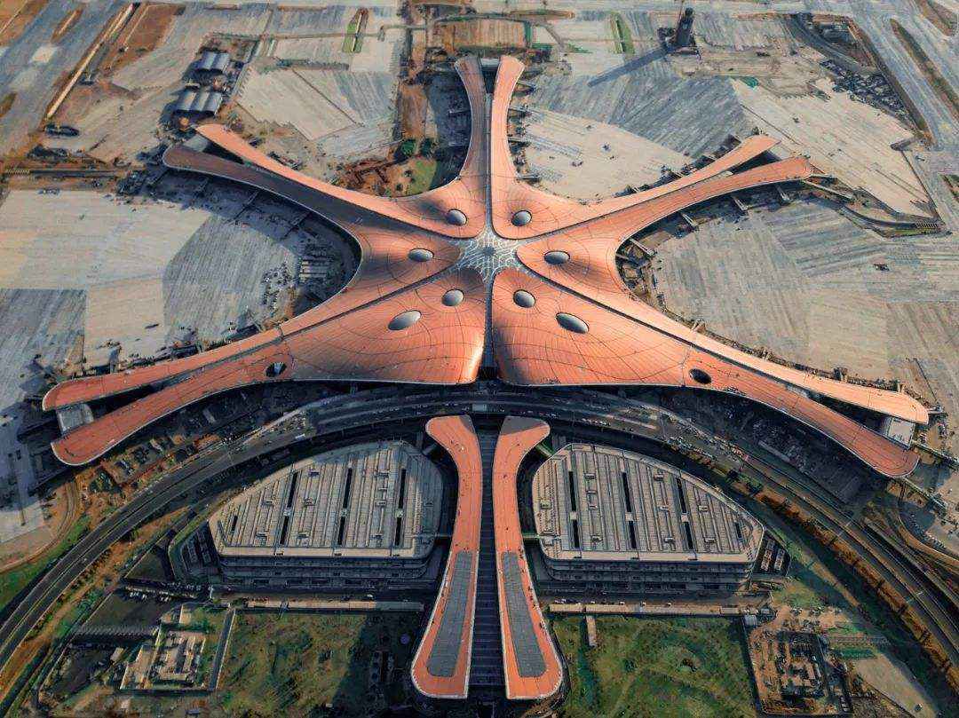 北京大兴国际机场11个在建项目复工