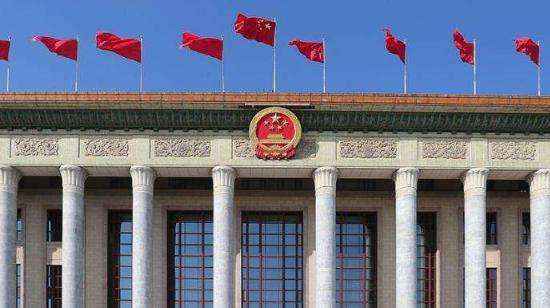 关注国旗法、国徽法修改：回应社会关切 维护国家尊严