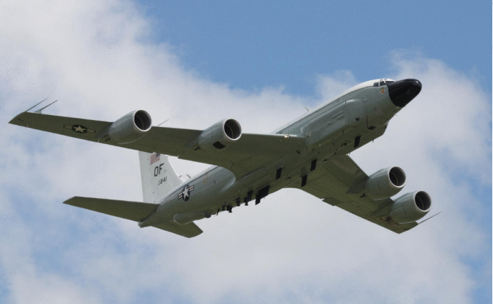 美军侦察机疑似伪装成马来西亚飞机 在海南与西沙群岛之间密集飞行