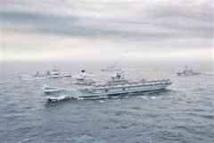 英军首次组建航母战斗群