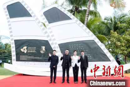 导演刘泽携主创亮相海南岛国际电影节。　受访者提供 摄
