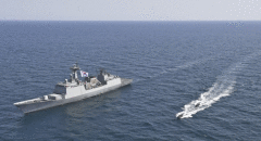 船只被扣押,韩国军舰连夜奔赴伊朗海域,精锐特种部队出动 船只被扣押,韩国军舰连夜奔赴伊朗海域,精锐特种部队出动