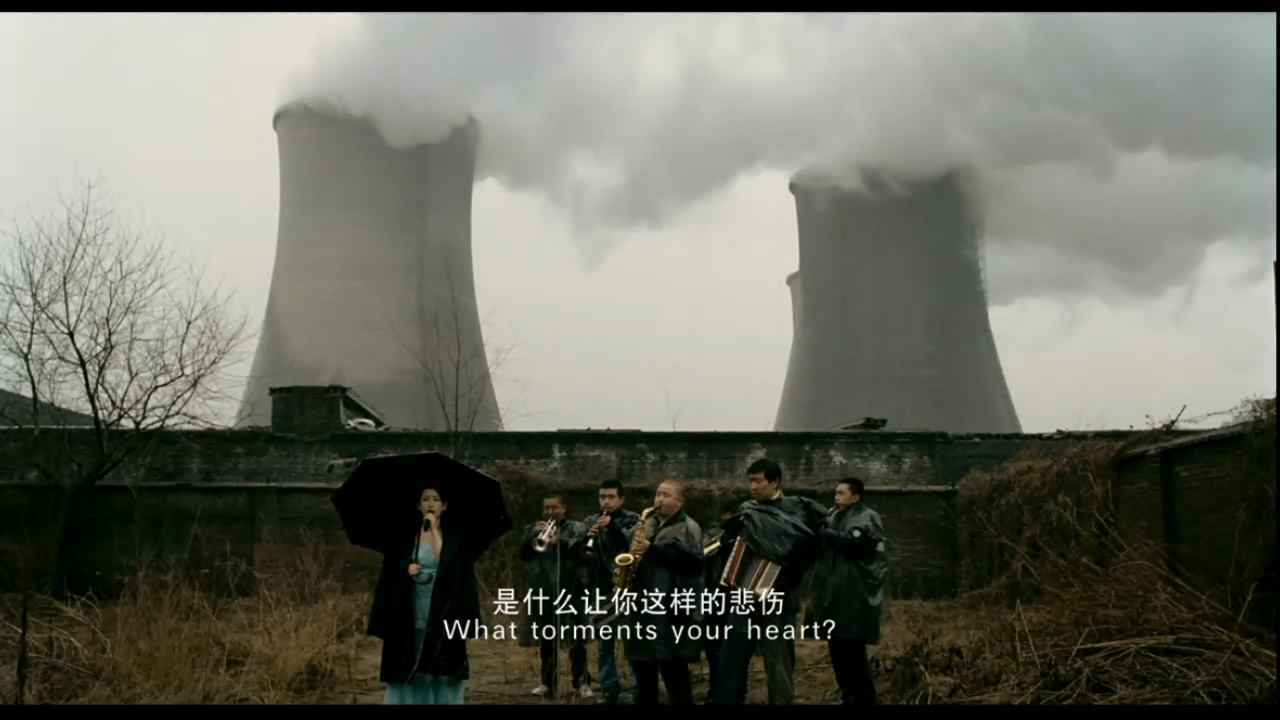 电影《钢的琴》剧照。
