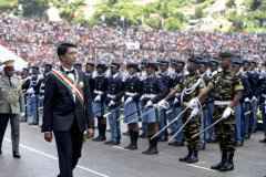 马达加斯加总统拒绝接种疫苗挨批 马达加斯加总统拒绝接种疫苗挨批