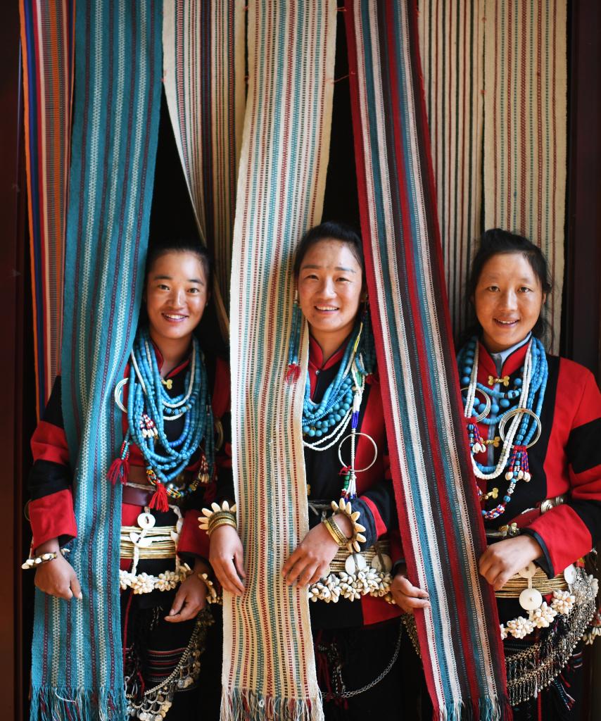  雪域欢歌70载·西藏启航新时代丨门珞民族的新生