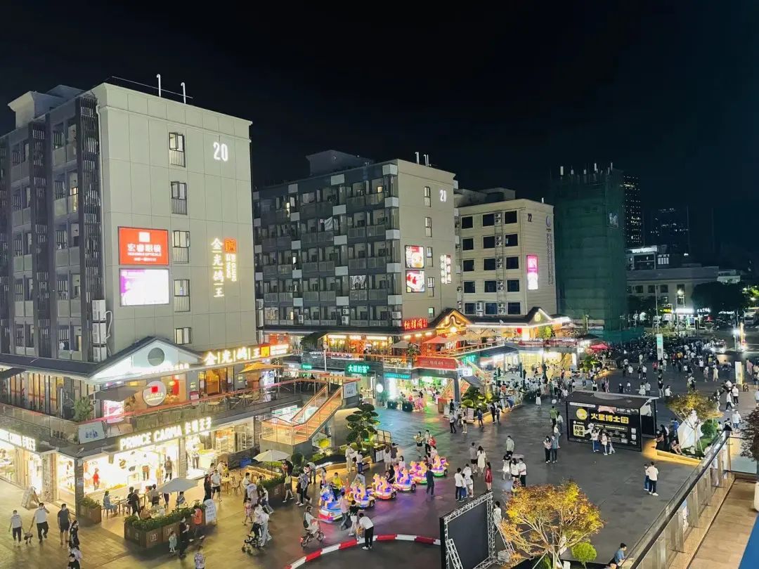 深圳大浪商圈：从工业重镇到夜经济与时尚消费目的地